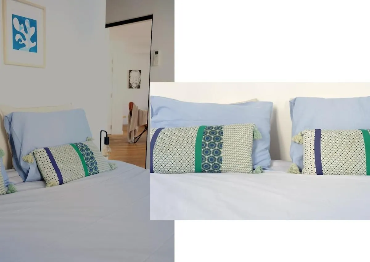 Cozy Central Apartment With Cathedral View On The 3Rd Floor Antwerp Belgium