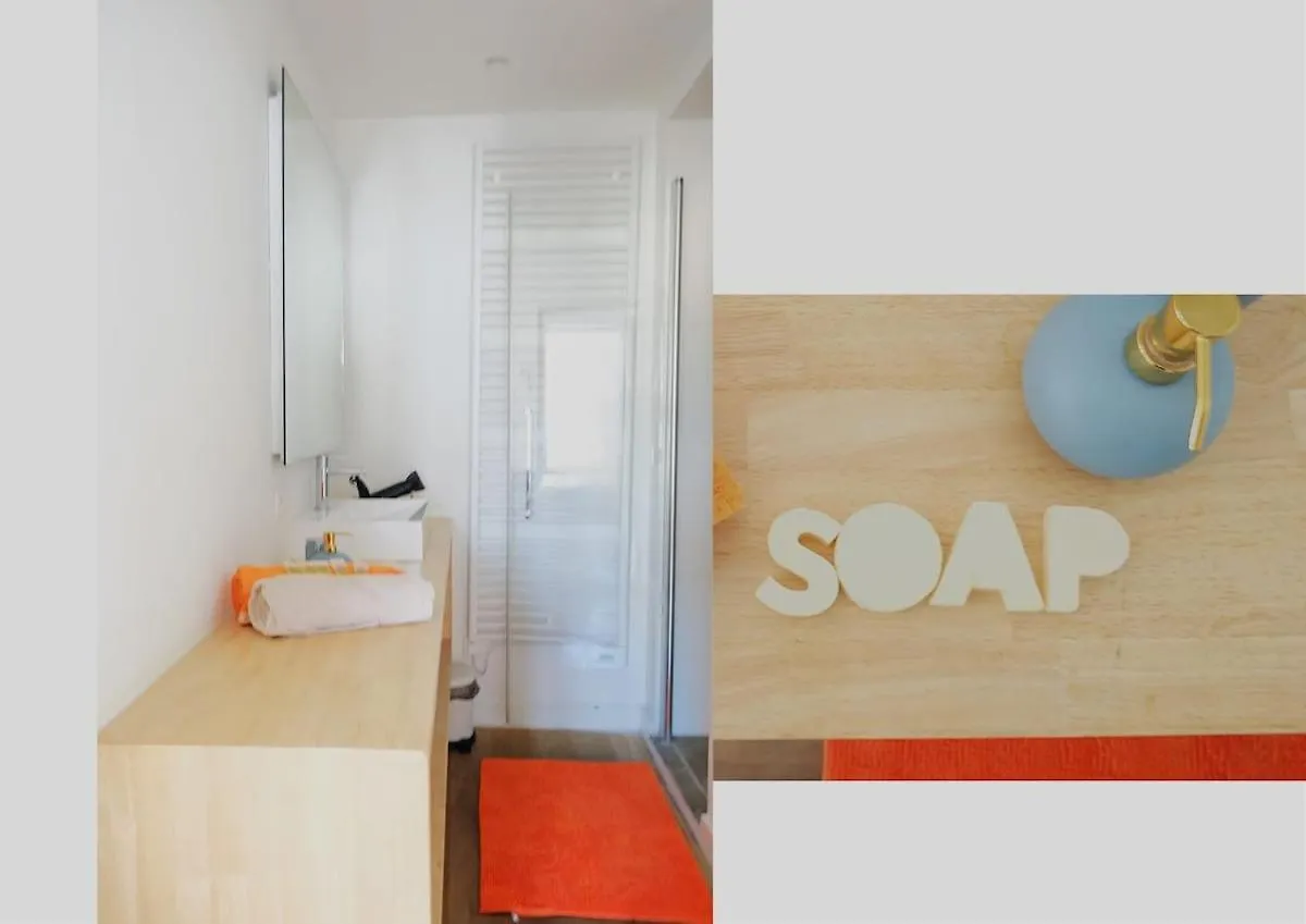 Cozy Central Apartment With Cathedral View On The 3Rd Floor Antwerp Belgium