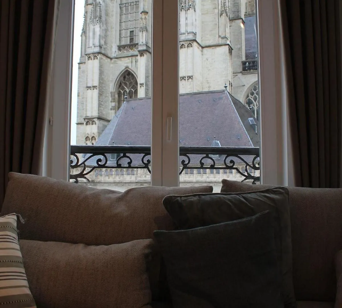 Cozy Central Apartment With Cathedral View On The 3Rd Floor Antwerp 0*,